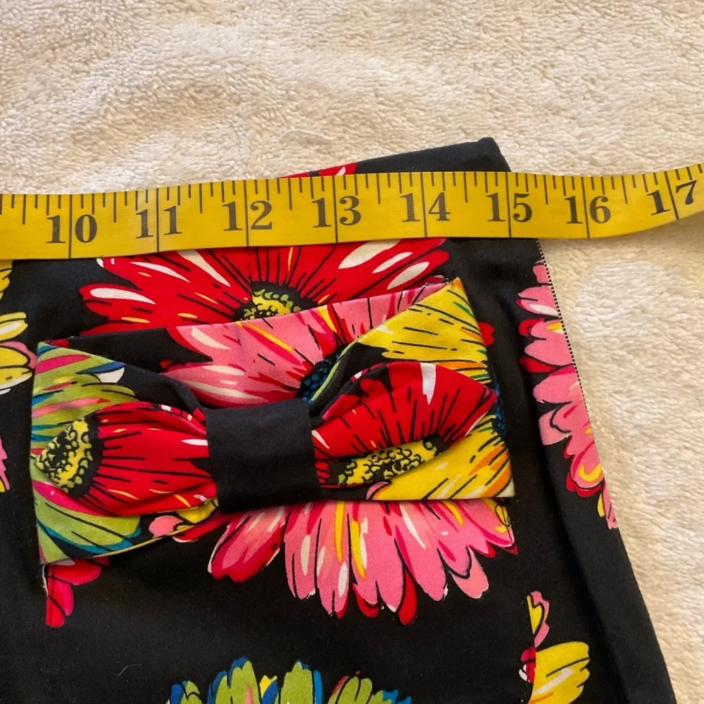 Andrea Viccaro Y2K 1990’s Colorful Daisy ‎ Bright Artsy Pencil Skirt. Size 10